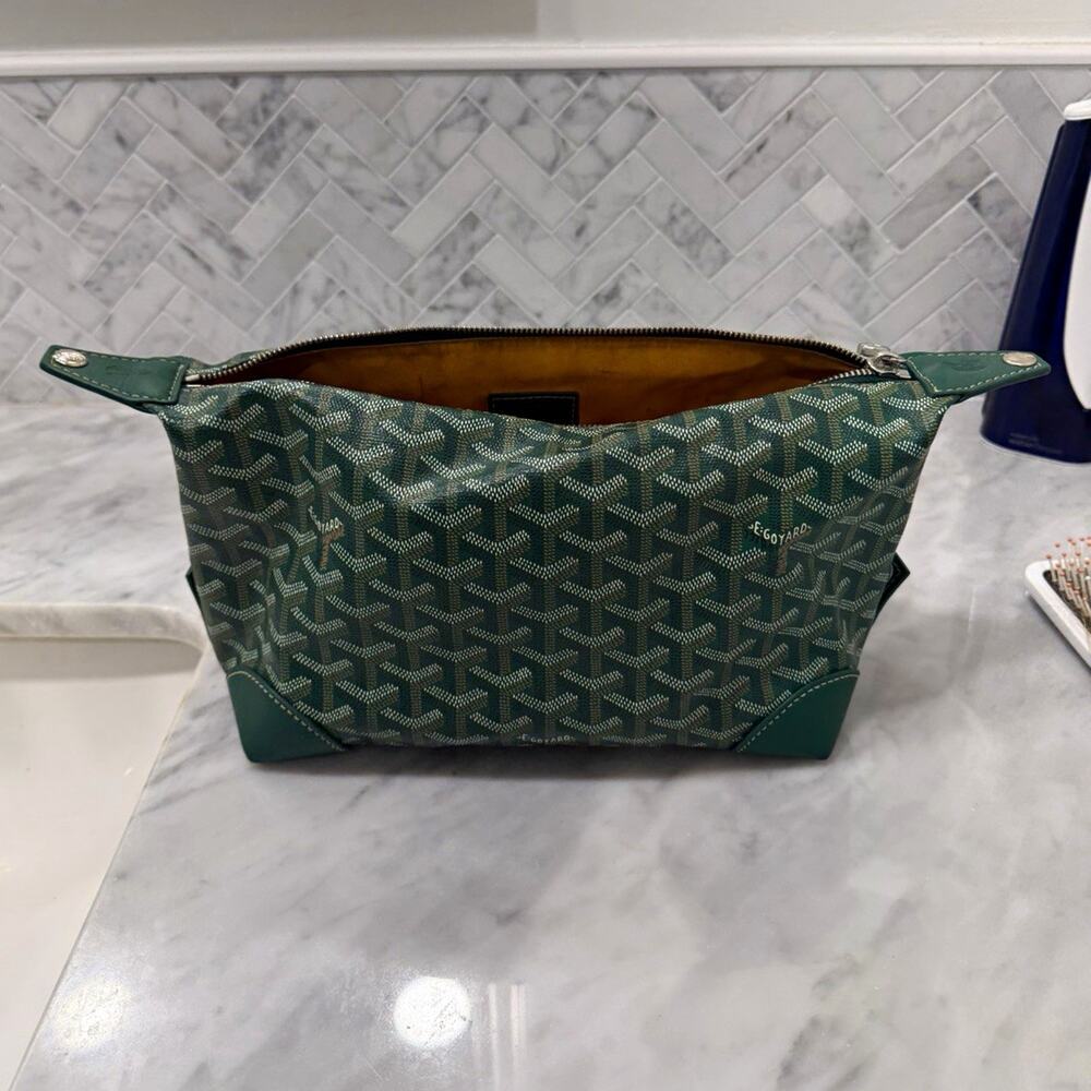 Goyard Women’s Green Goyardine Cosmetic Bag Zip Closure Yellow Lined Silver